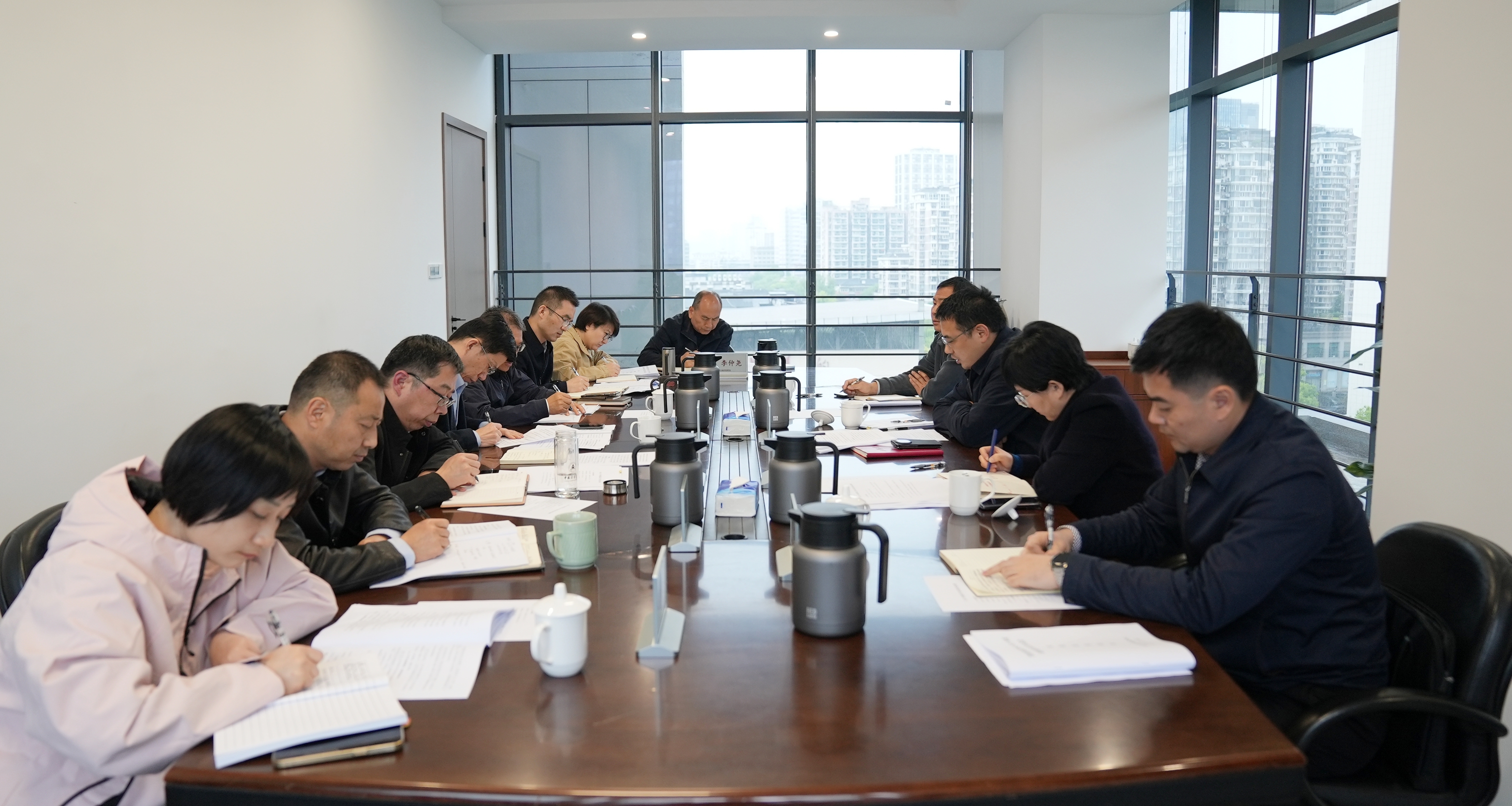 省经济信息中心党委召开2025年度民主生活会